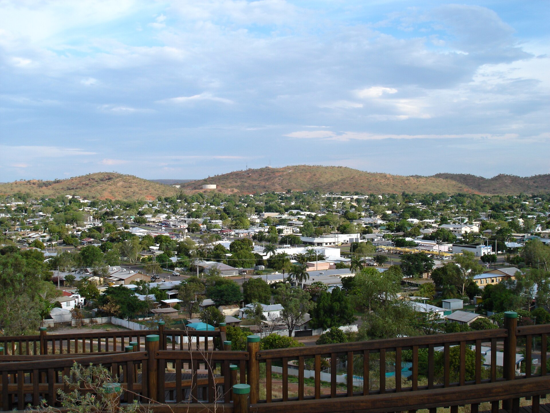 Mount Isa town view. Photo: denisbin, Wikimedia Commons, CC BY 3.0